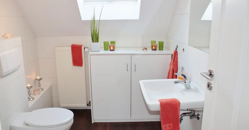 Salle de bain, salon, entrée : quel mur choisir