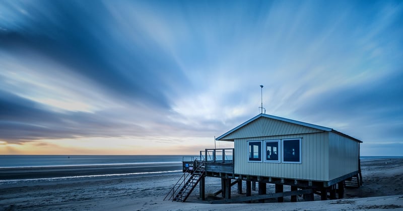 Rénover une maison en bord de mer : les étapes clés pour réussir